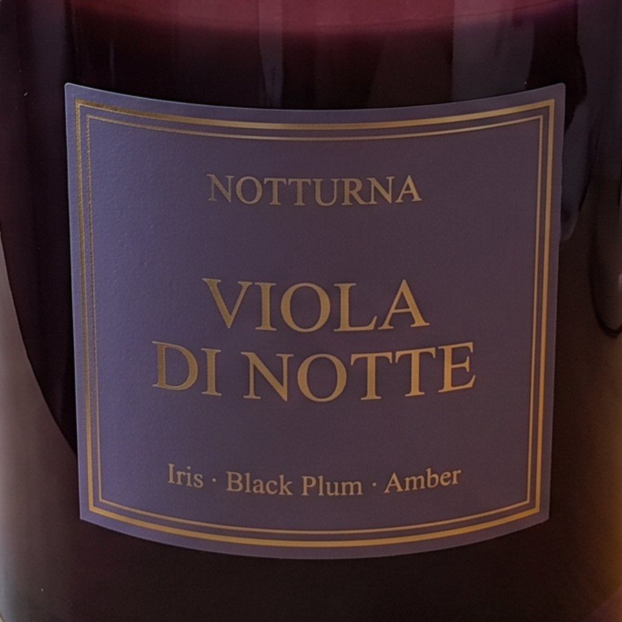Label in the phone photo